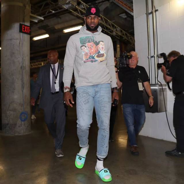 成为赛季热 成为赛季热