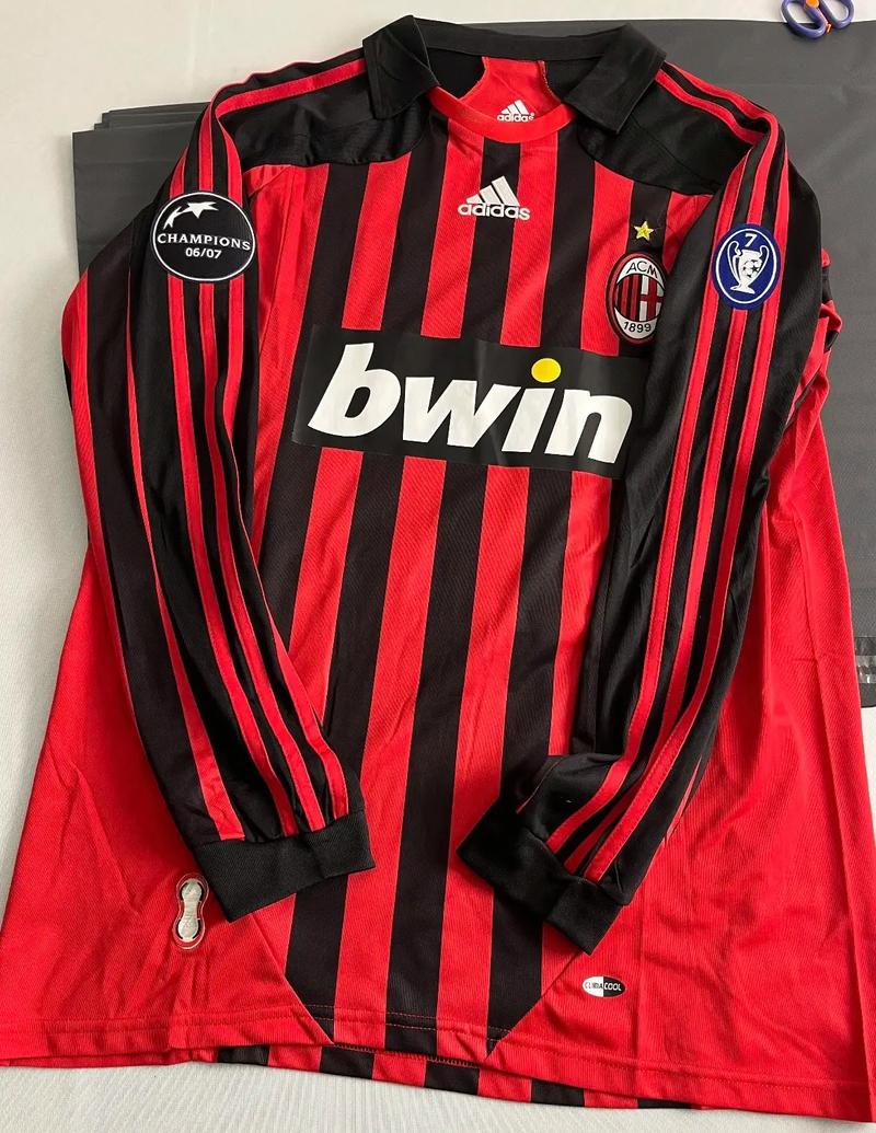 更像是一条 更像是一条